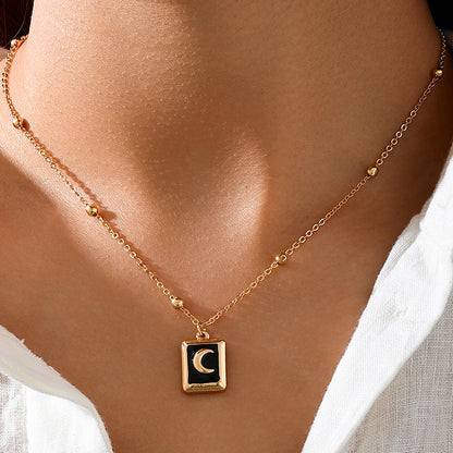 SILUEEN™- Cameo Necklace