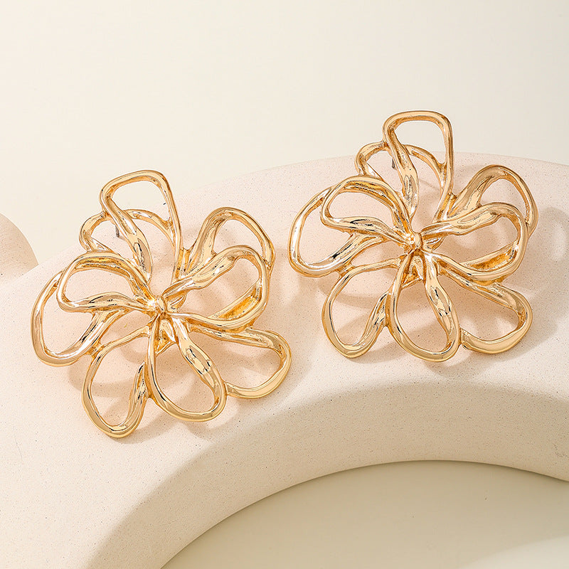 SILUEEN™ - Orecchini a forma di fiore scolpito 