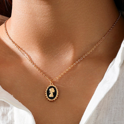 SILUEEN™- Cameo Necklace