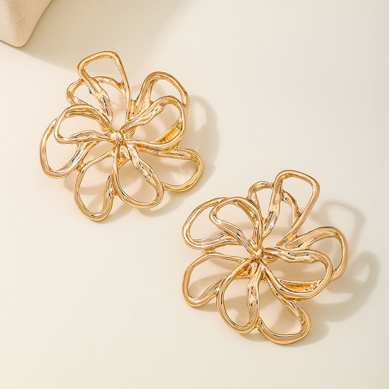 SILUEEN™ - Orecchini a forma di fiore scolpito 