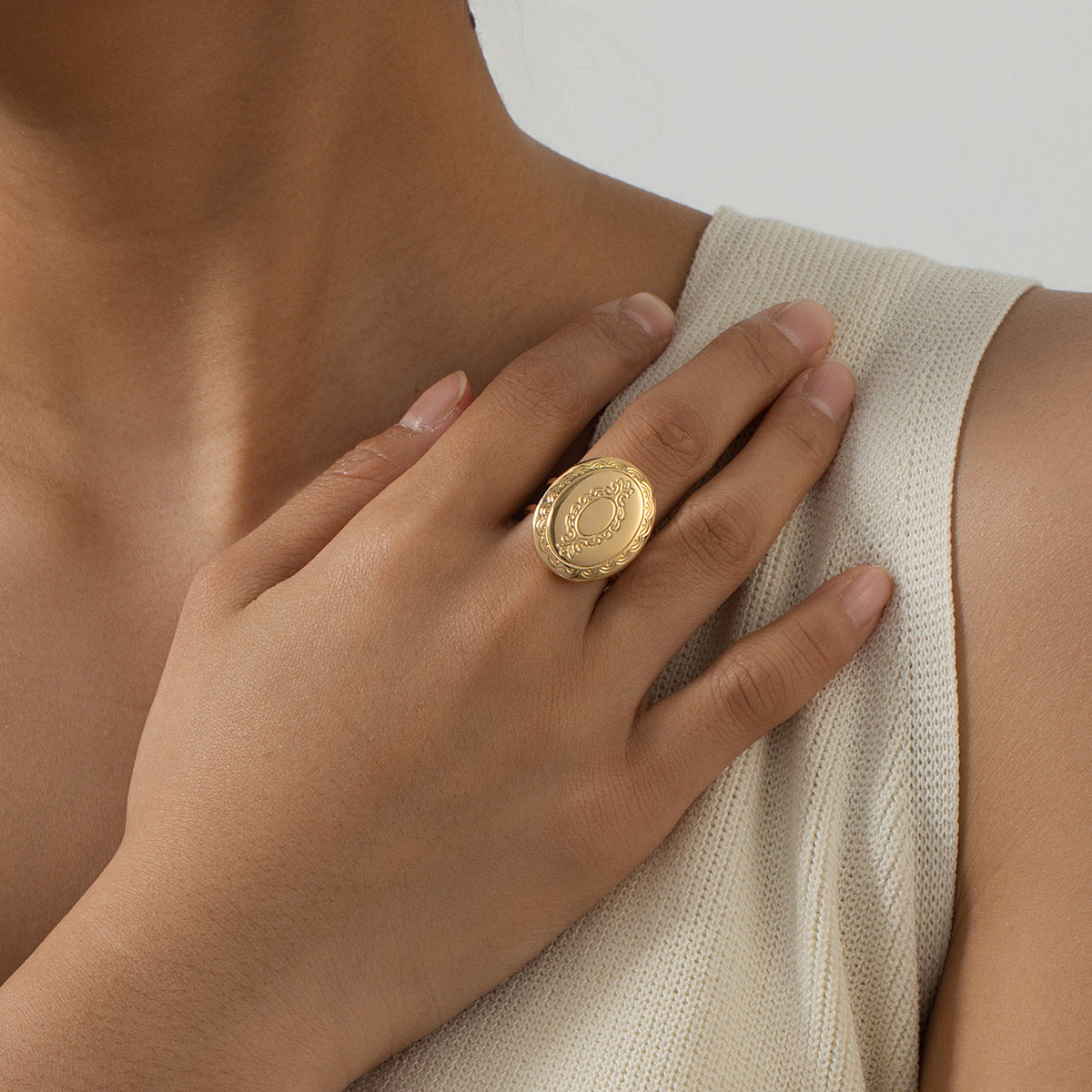 SILUEEN™ - Anello Imperiale Dorato 